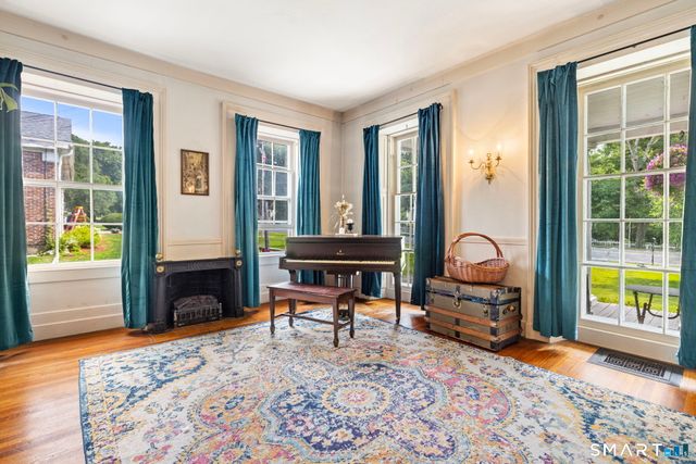 31 Canterbury Road, Brooklyn, CT 06234