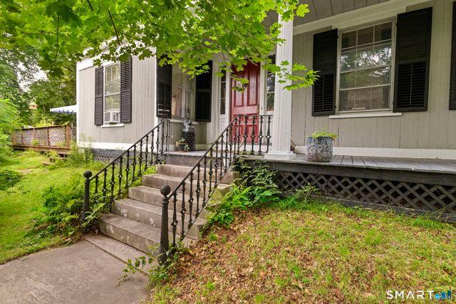31 Canterbury Road, Brooklyn, CT 06234
