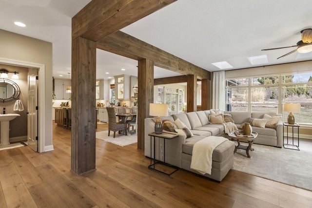 739 Stepping Stone WAY, Pewaukee, WI 53072