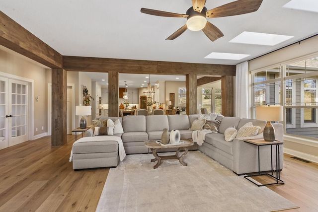 739 Stepping Stone WAY, Pewaukee, WI 53072