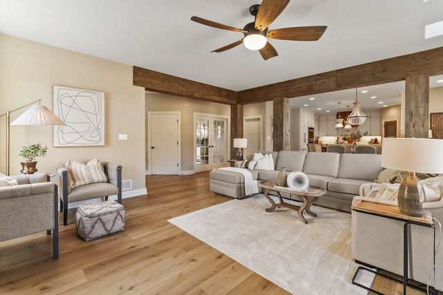 739 Stepping Stone WAY, Pewaukee, WI 53072