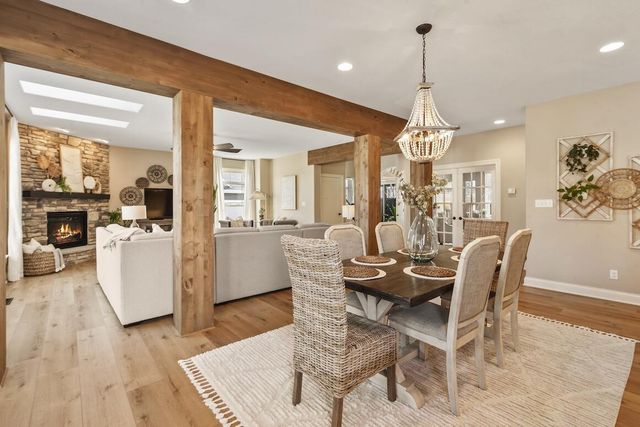 739 Stepping Stone WAY, Pewaukee, WI 53072