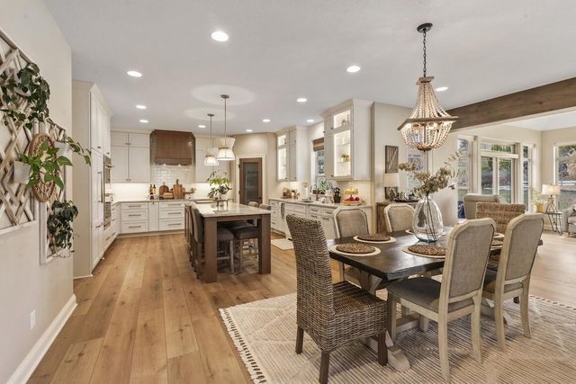 739 Stepping Stone WAY, Pewaukee, WI 53072