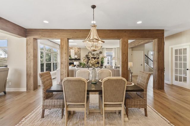 739 Stepping Stone WAY, Pewaukee, WI 53072