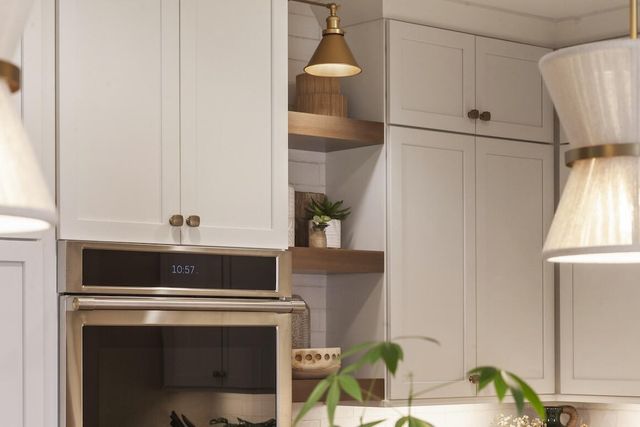 739 Stepping Stone WAY, Pewaukee, WI 53072