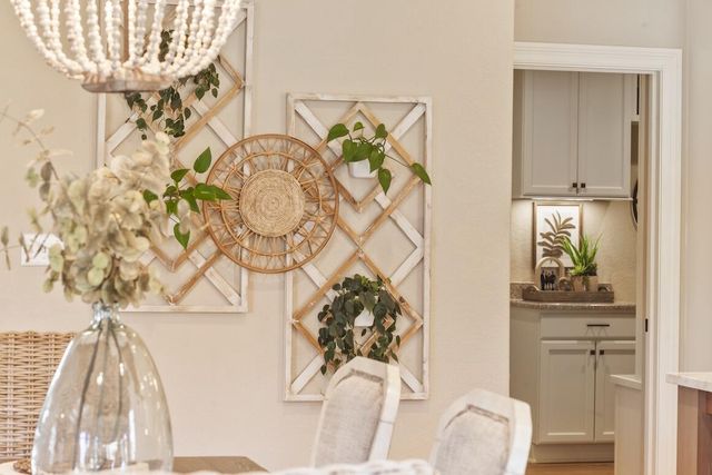 739 Stepping Stone WAY, Pewaukee, WI 53072