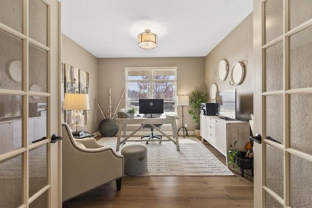 739 Stepping Stone WAY, Pewaukee, WI 53072