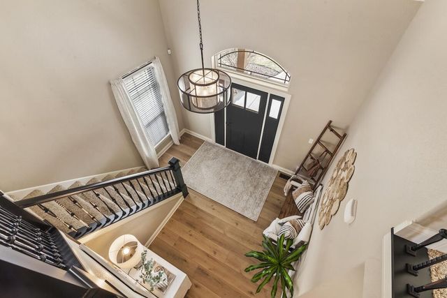 739 Stepping Stone WAY, Pewaukee, WI 53072