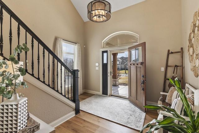 739 Stepping Stone WAY, Pewaukee, WI 53072