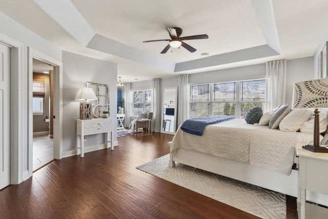 739 Stepping Stone WAY, Pewaukee, WI 53072