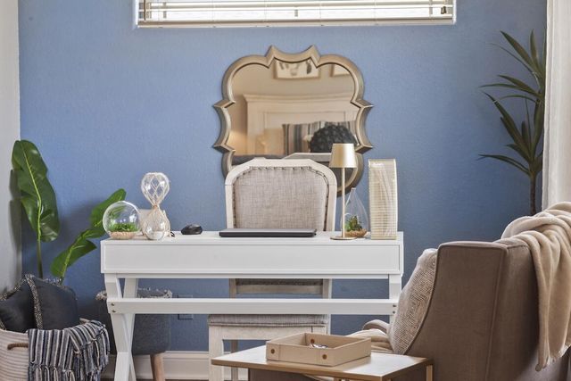 739 Stepping Stone WAY, Pewaukee, WI 53072