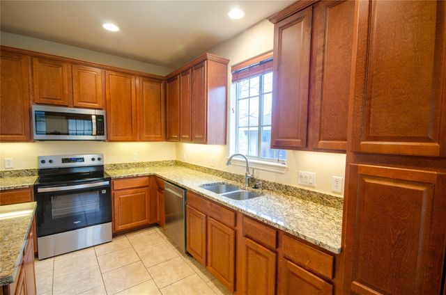 12805 Cape May LN, Austin, TX 78750