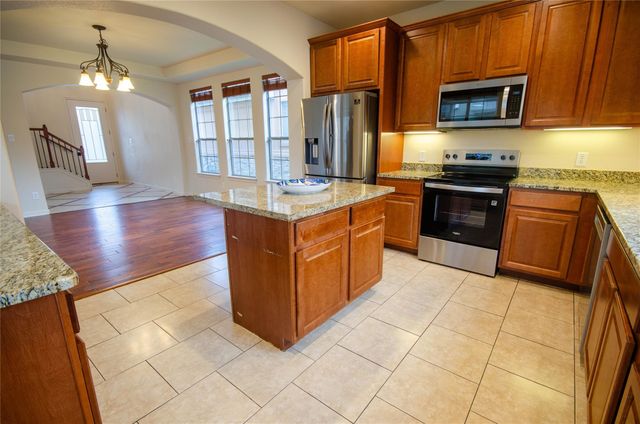 12805 Cape May LN, Austin, TX 78750