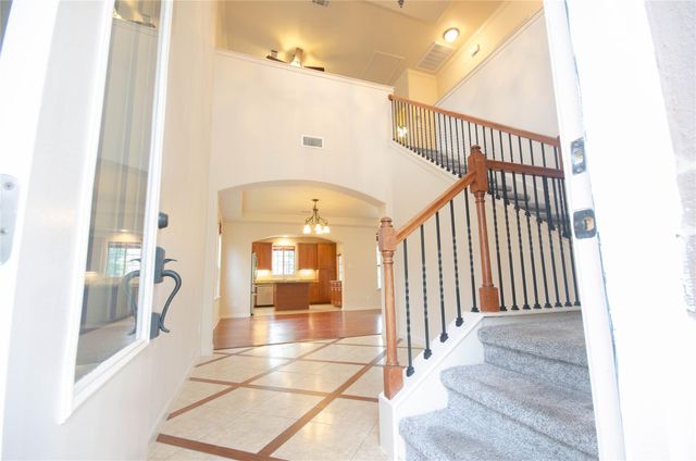 12805 Cape May LN, Austin, TX 78750