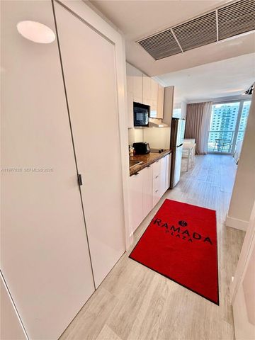 19201 Collins Avenue 933, Sunny Isles Beach, FL 33160