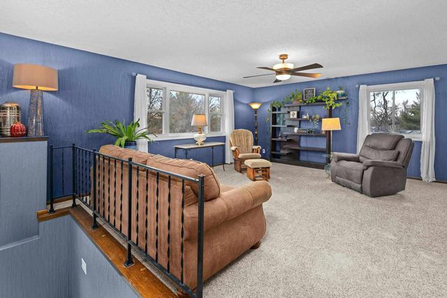 126 Sherwood Drive, Geneseo, IL 61254