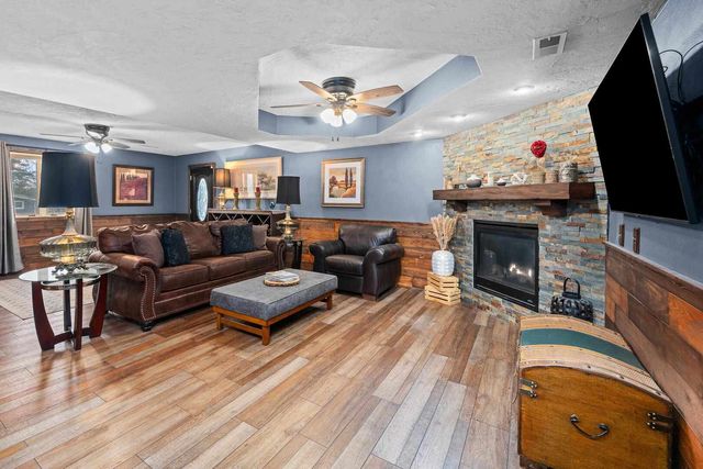 126 Sherwood Drive, Geneseo, IL 61254