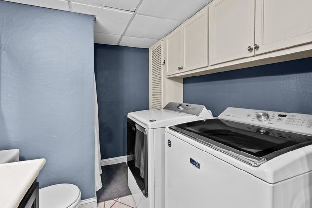 126 Sherwood Drive, Geneseo, IL 61254