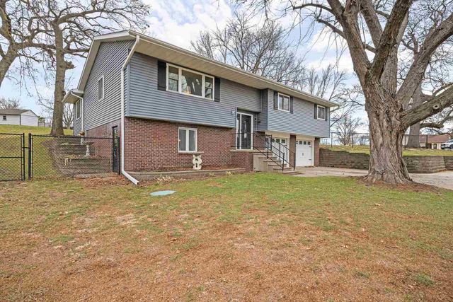 126 Sherwood Drive, Geneseo, IL 61254