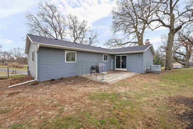 126 Sherwood Drive, Geneseo, IL 61254