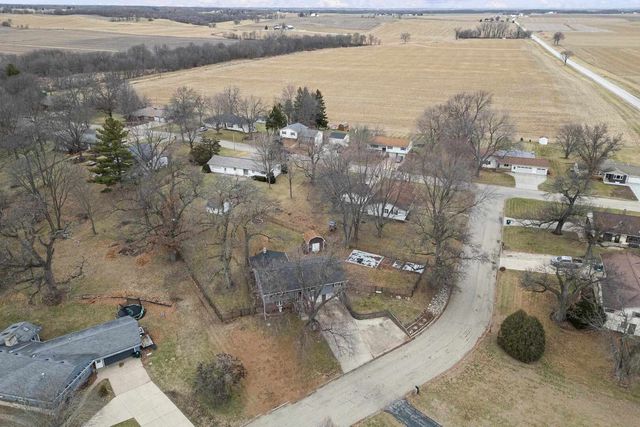 126 Sherwood Drive, Geneseo, IL 61254