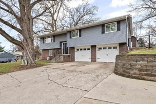 126 Sherwood Drive, Geneseo, IL 61254