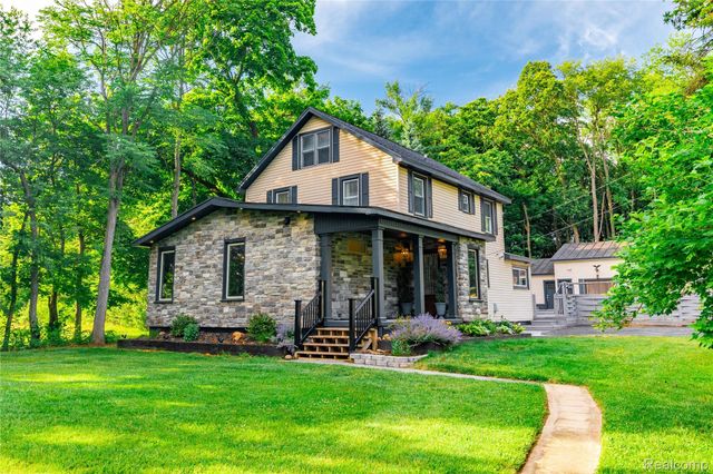 4860 Bluebush Road, Monroe, MI 48162
