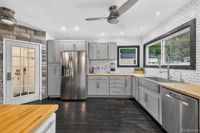 4860 Bluebush Road, Monroe, MI 48162