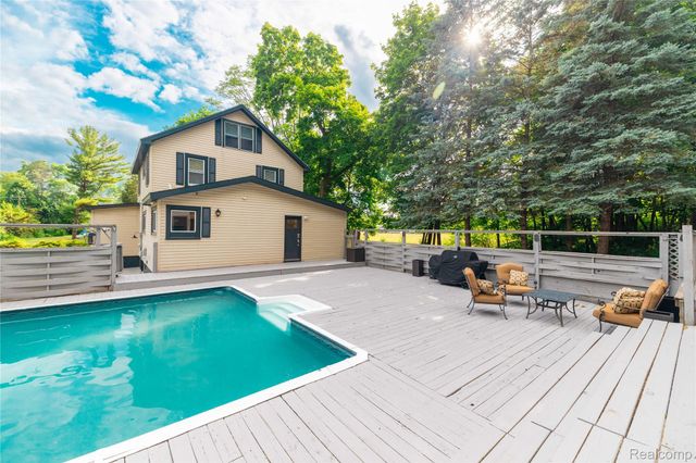 4860 Bluebush Road, Monroe, MI 48162