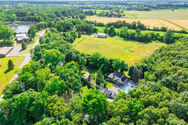 4860 Bluebush Road, Monroe, MI 48162