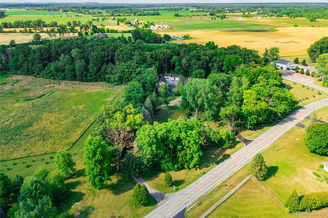4860 Bluebush Road, Monroe, MI 48162