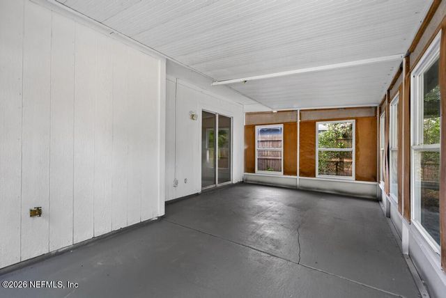 3472 CHARMONT Drive, Jacksonville, FL 32277