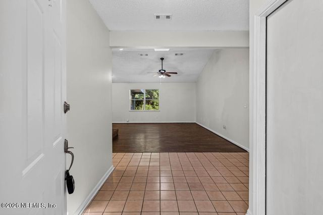 3472 CHARMONT Drive, Jacksonville, FL 32277