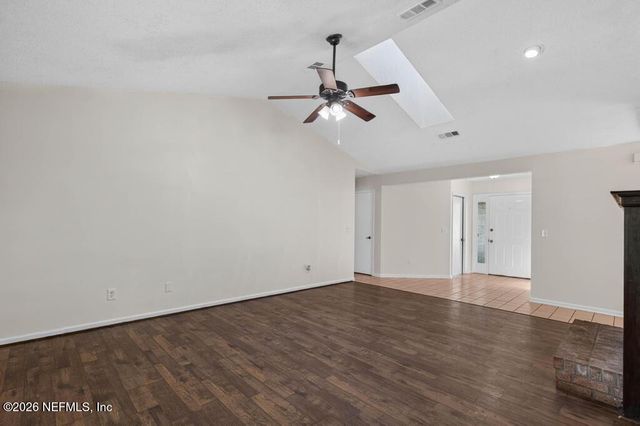3472 CHARMONT Drive, Jacksonville, FL 32277