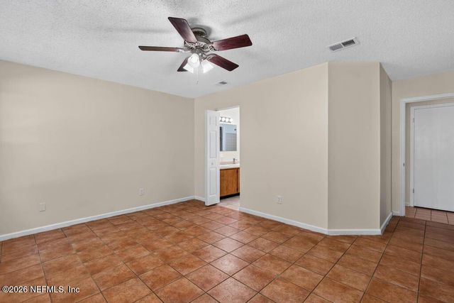 3472 CHARMONT Drive, Jacksonville, FL 32277