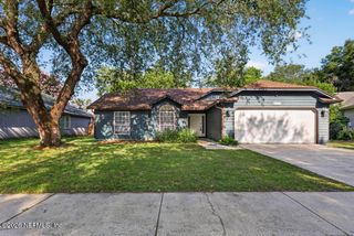 3472 CHARMONT Drive, Jacksonville, FL 32277