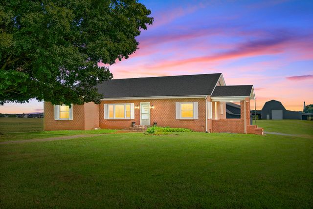 3350 Kirkwood Rd, Clarksville, TN 37043
