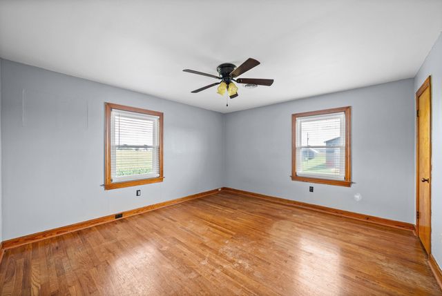 3350 Kirkwood Rd, Clarksville, TN 37043