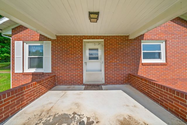 3350 Kirkwood Rd, Clarksville, TN 37043