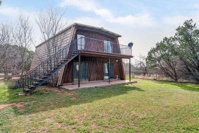 950 Maxwell Street, Buffalo Gap, TX 79508