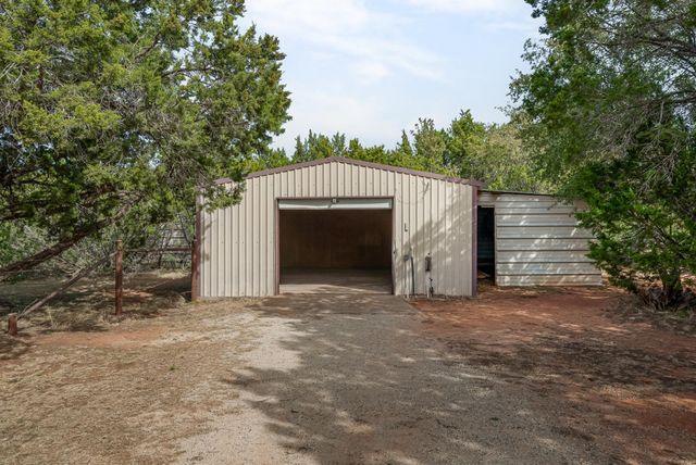 950 Maxwell Street, Buffalo Gap, TX 79508