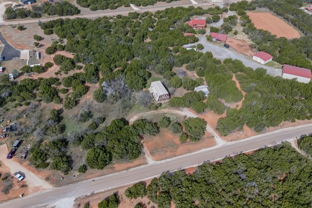 950 Maxwell Street, Buffalo Gap, TX 79508
