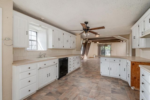 950 Maxwell Street, Buffalo Gap, TX 79508