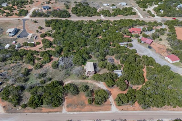950 Maxwell Street, Buffalo Gap, TX 79508