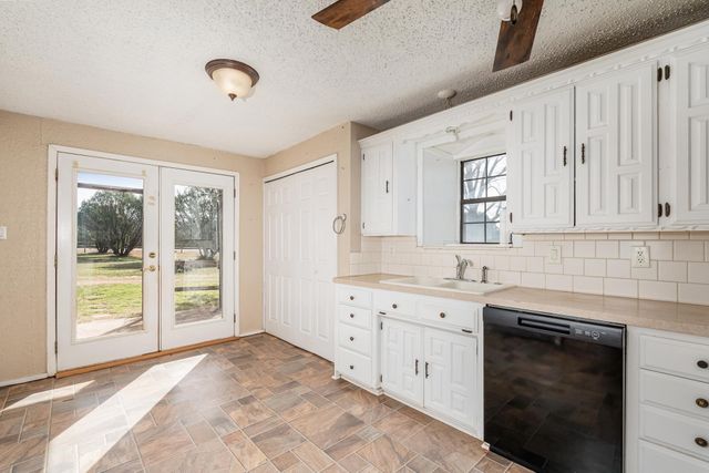 950 Maxwell Street, Buffalo Gap, TX 79508