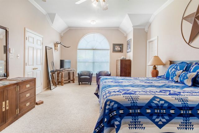 1023 Muirfield Drive, Mansfield, TX 76063