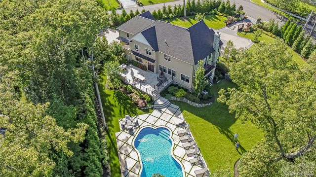 11 Landview Drive, Dix Hills, NY 11746