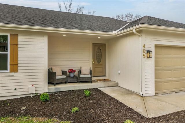 405 N Harrison Street, Spring Hill, KS 66083