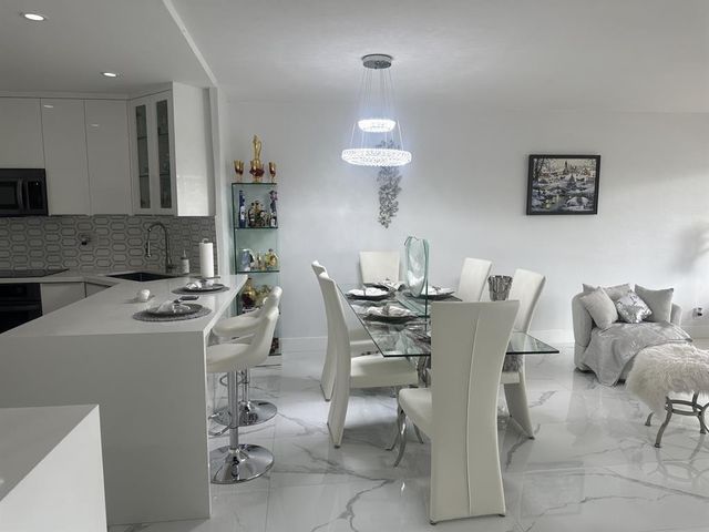 3333 NE 34th Street 304, Fort Lauderdale, FL 33308