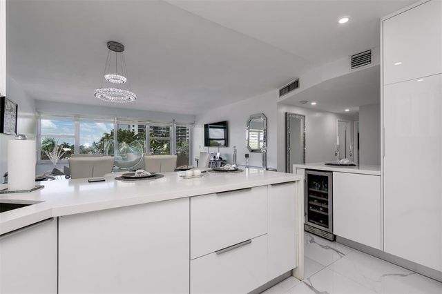 3333 NE 34th Street 304, Fort Lauderdale, FL 33308